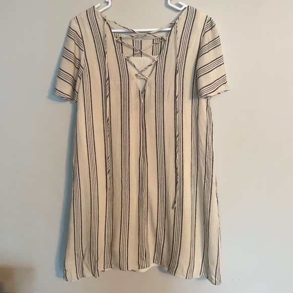 Small dress from The Impeccable Pig - Picture 2 of 2